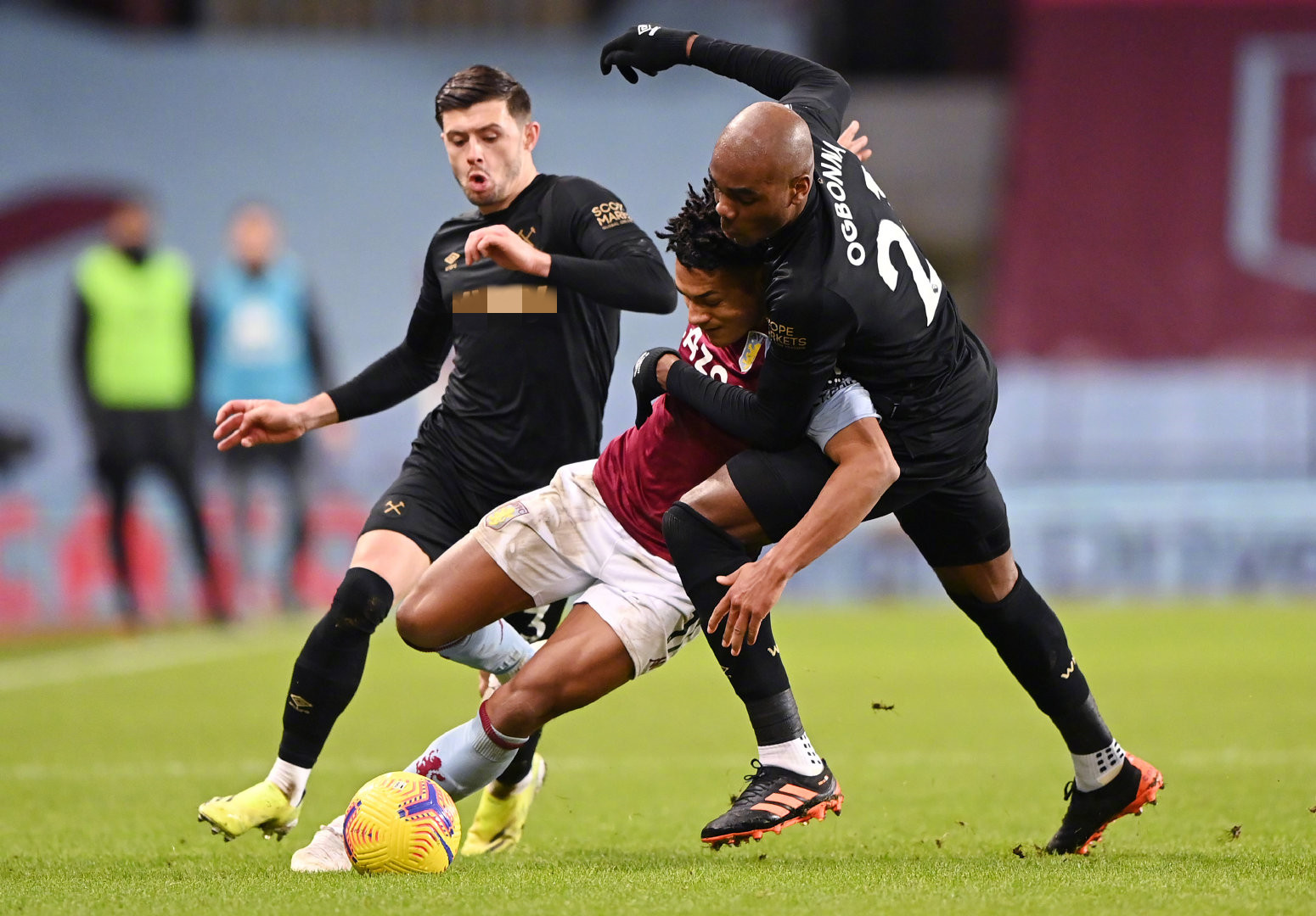 成为批评的 成为批评的