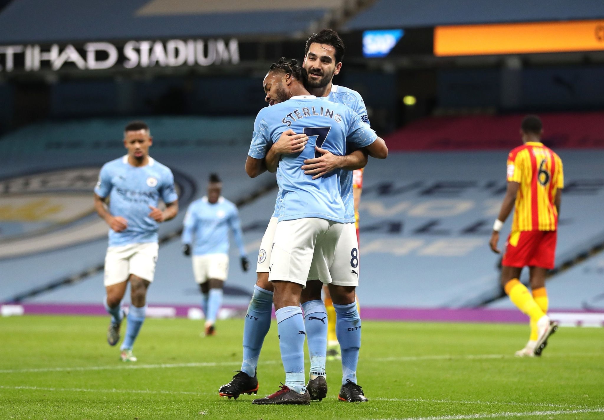 高速反击打 高速反击打